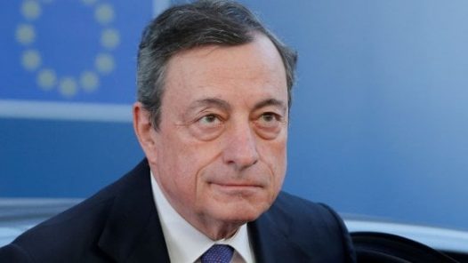 Draghi, fiducia al Senato: 262 a favore, due astenuti e 40 contrari