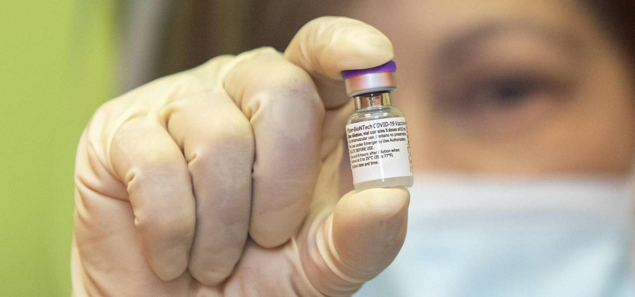 Vaccini, accordo Governo e Regioni con i medici di base