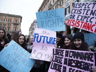 Oggi le donne scendono in piazza per l’8 marzo