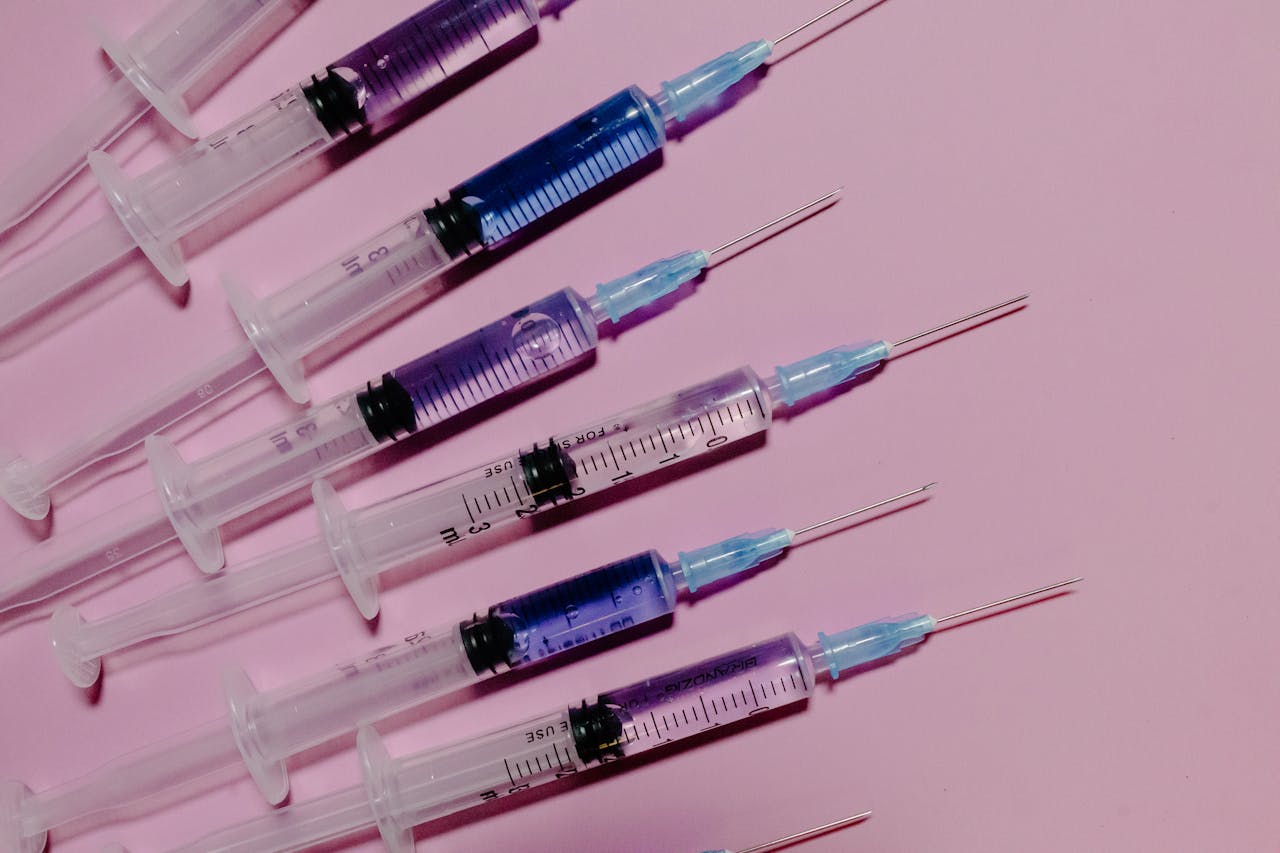 Oggi la decisione dell’Ema sui vaccini Astrazeneca