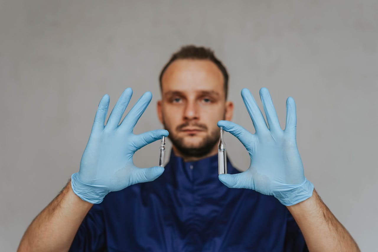 Vaccini, accordo Ue-Pzifer: in arrivo 10 milioni di dosi in anticipo